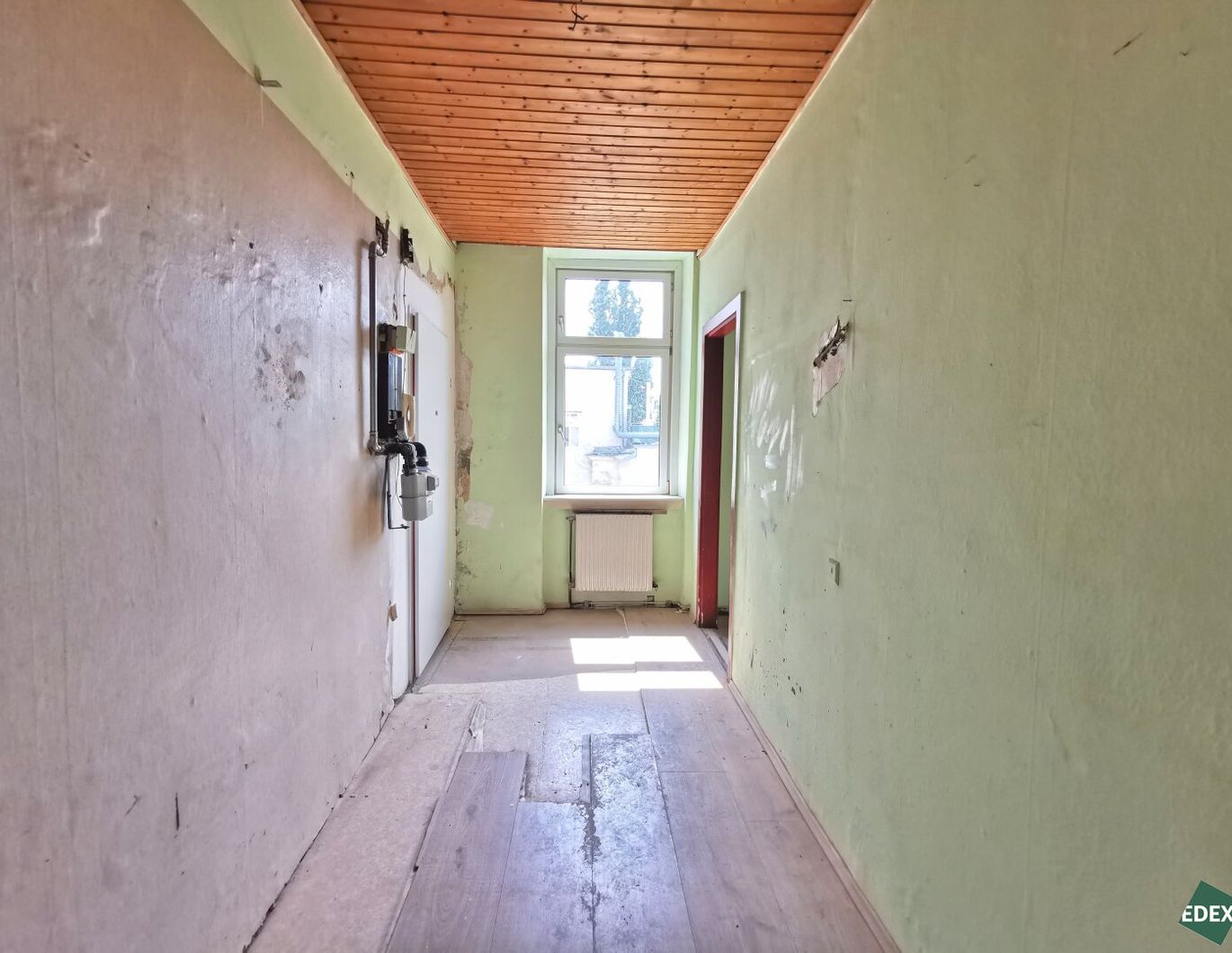 Sanierungsbedürftige Zwei-Zimmer-Wohnung unweit vom Donaukanal
