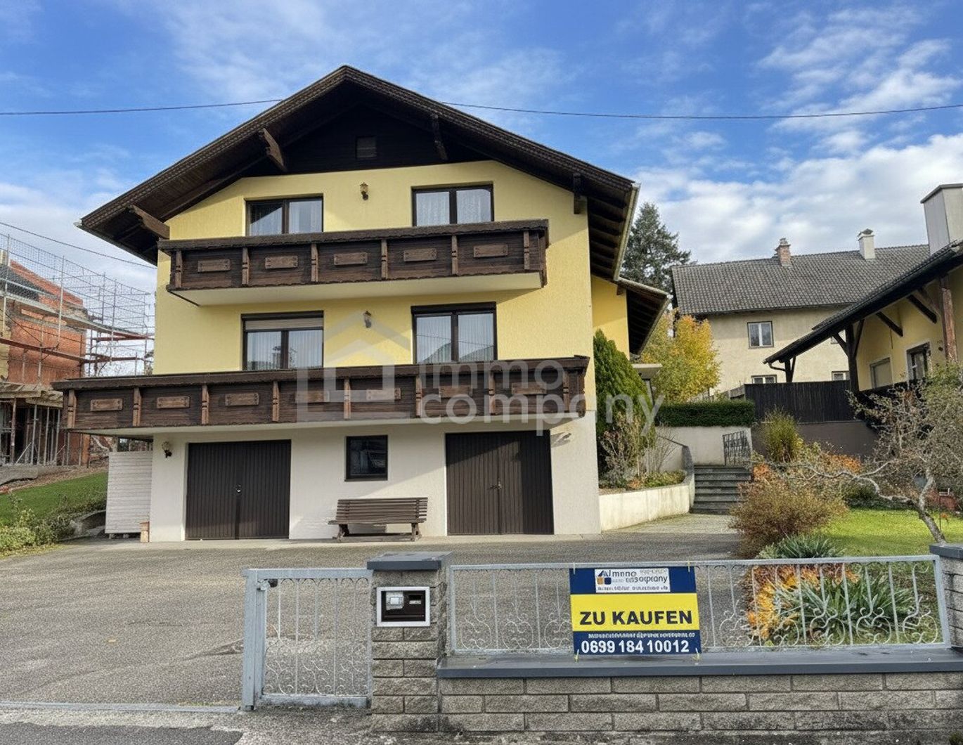 Charmantes Großzügiges Haus in Oberndorf mit 2 Wohneinheiten.