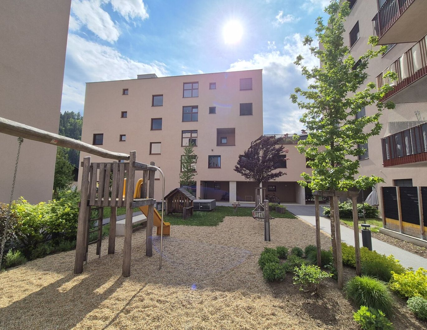 Wunderschöne 2 Zimmer Wohnung mit Balkon