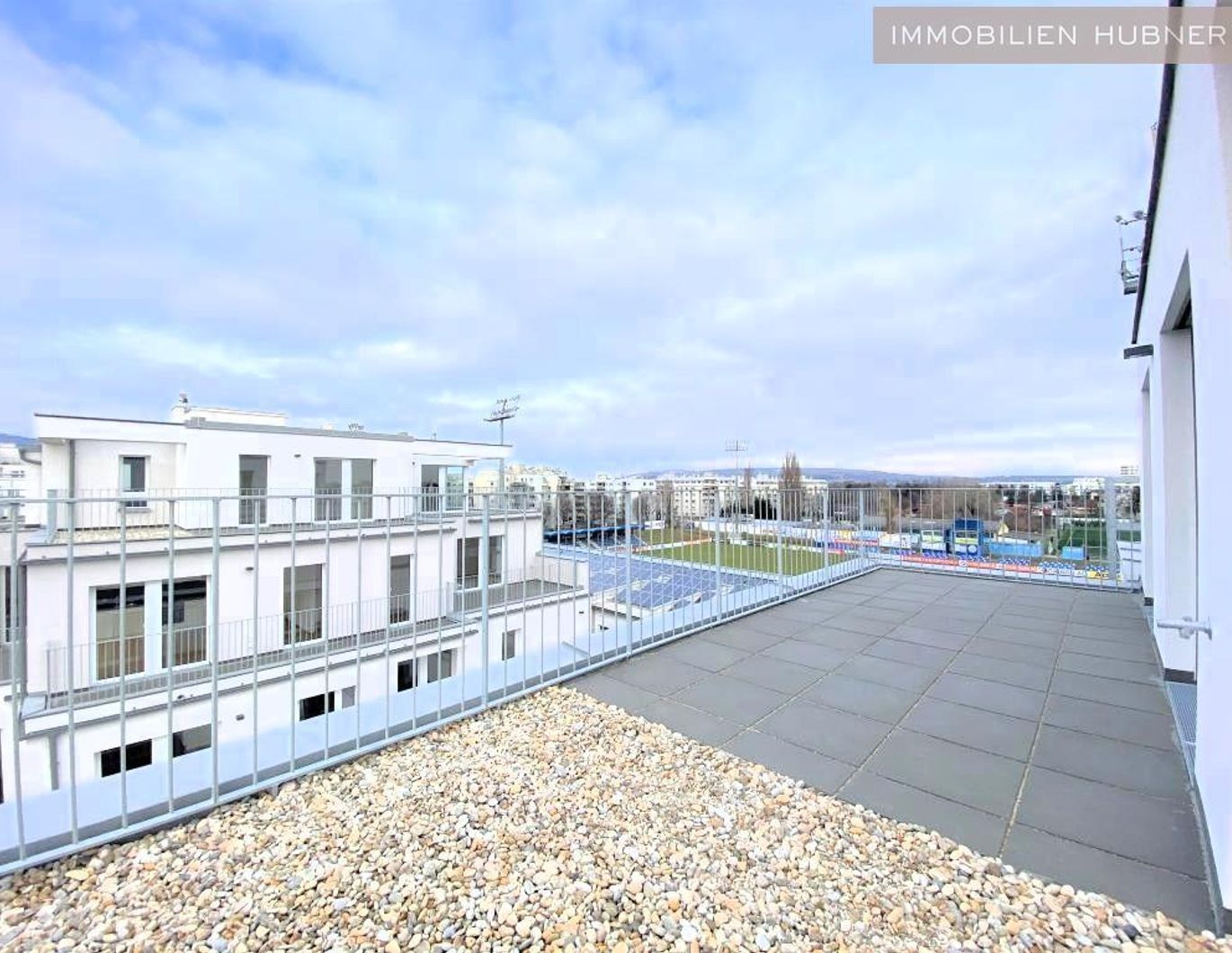 Ihr Penthouse - mit 90m² Terrassenfläche und Direktlift in die Wohnung!!