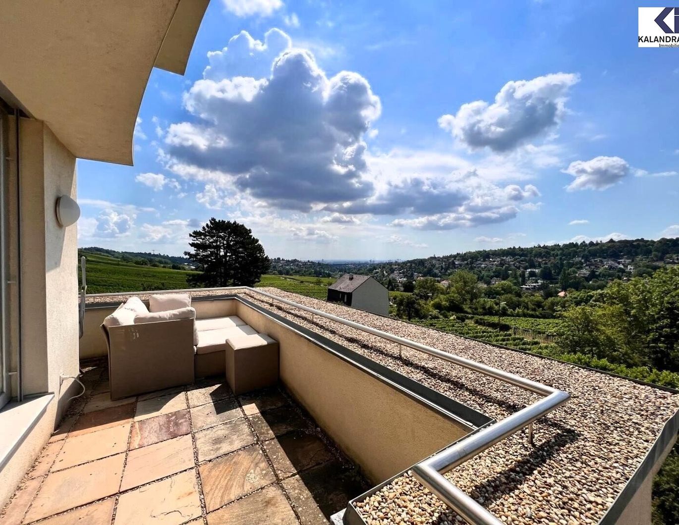 360° TOUR // TERRASSENWOHNUNG mit FERNBLICK // TERRACE APARTMENT with DISTANT VIEWS