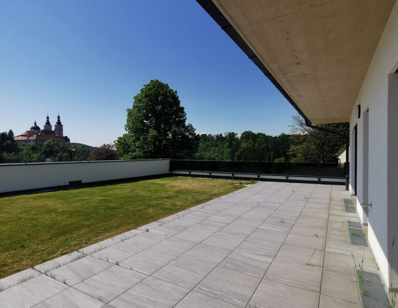 Erstbezug Nähe LKH: Luxuriöse 4-Zimmer-Terrassenwohnung mit eigenem Garten nahe der Mariatroster Basilika! SONDERAKTION: 35 % Anzahlung - Restkaufpreis in 5 Jahren