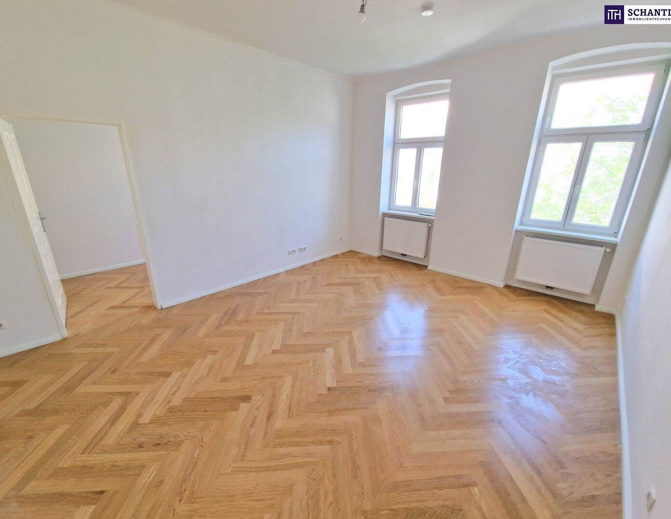 Lichtdurchflutete Räume, edler Fischgrätparkett und moderne Ausstattung - neu sanierte 2-Zimmer Wohnung + Traumhaftes Altbauhaus + 3.Liftstock + Beste Infrastruktur! Jetzt zugreifen!