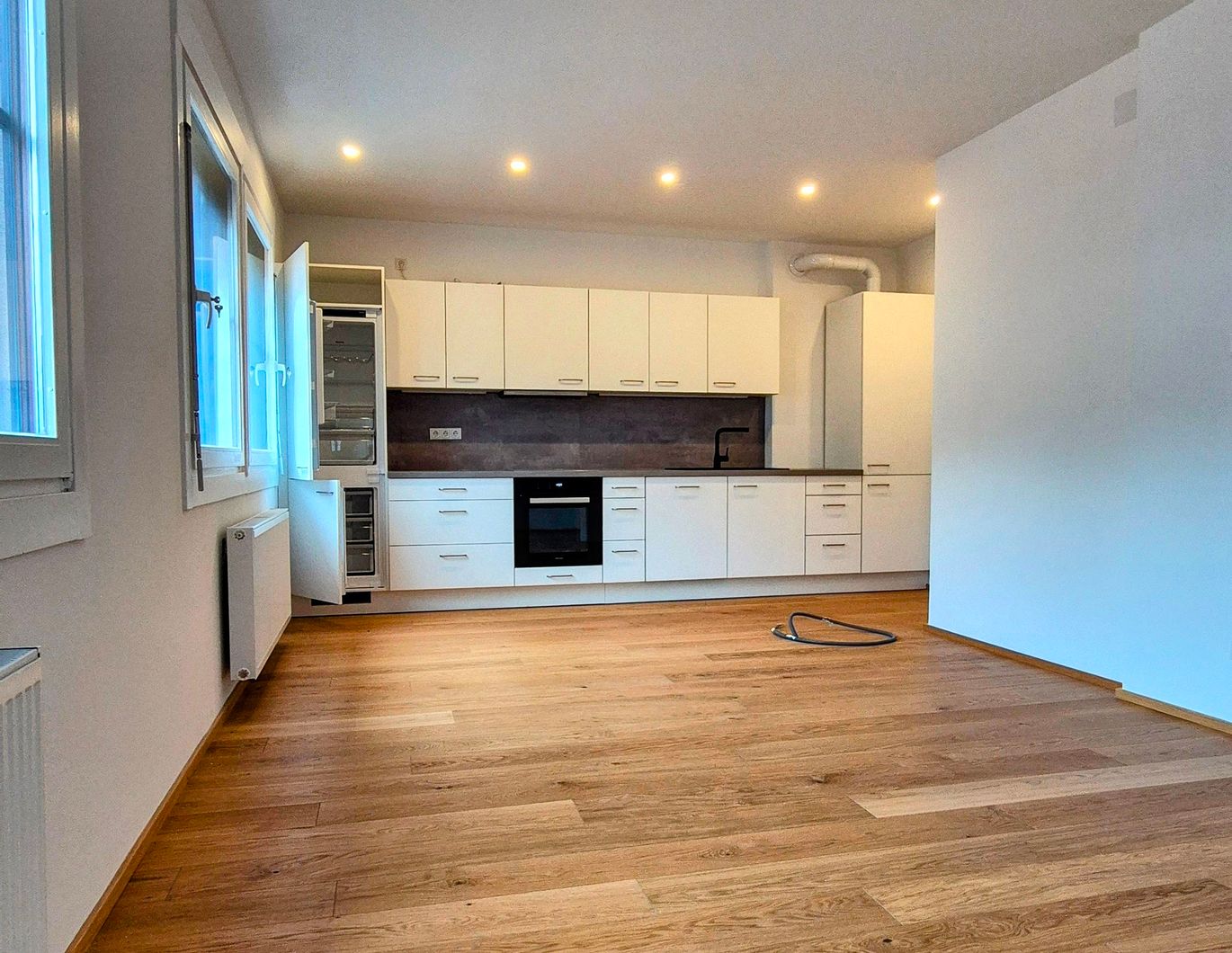 Generalsanierte, ruhige 3-Zimmerwohnung in Nußdorf mit Eigengarten und Garage