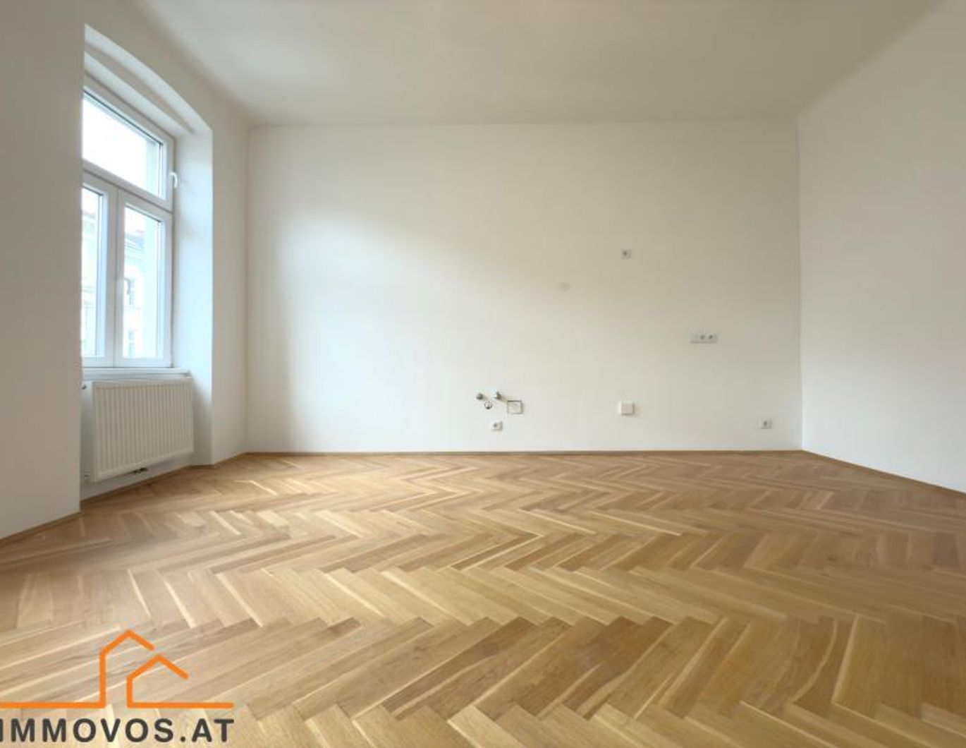 * ERSTBEZUG nach SANIERUNG ECKWOHNUNG *