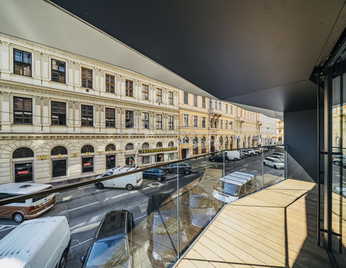 Stilvolle Wohnung im elitärsten Gebäude im Zentrum von Wien! 1. Bezirk. U1 und U2