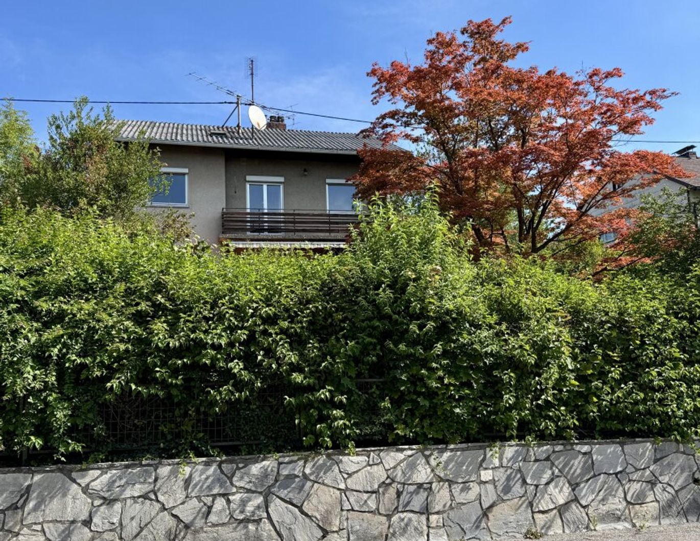 Renovierungsbedürftiges Haus in sonniger und ruhiger Siedlungslage I Leonding