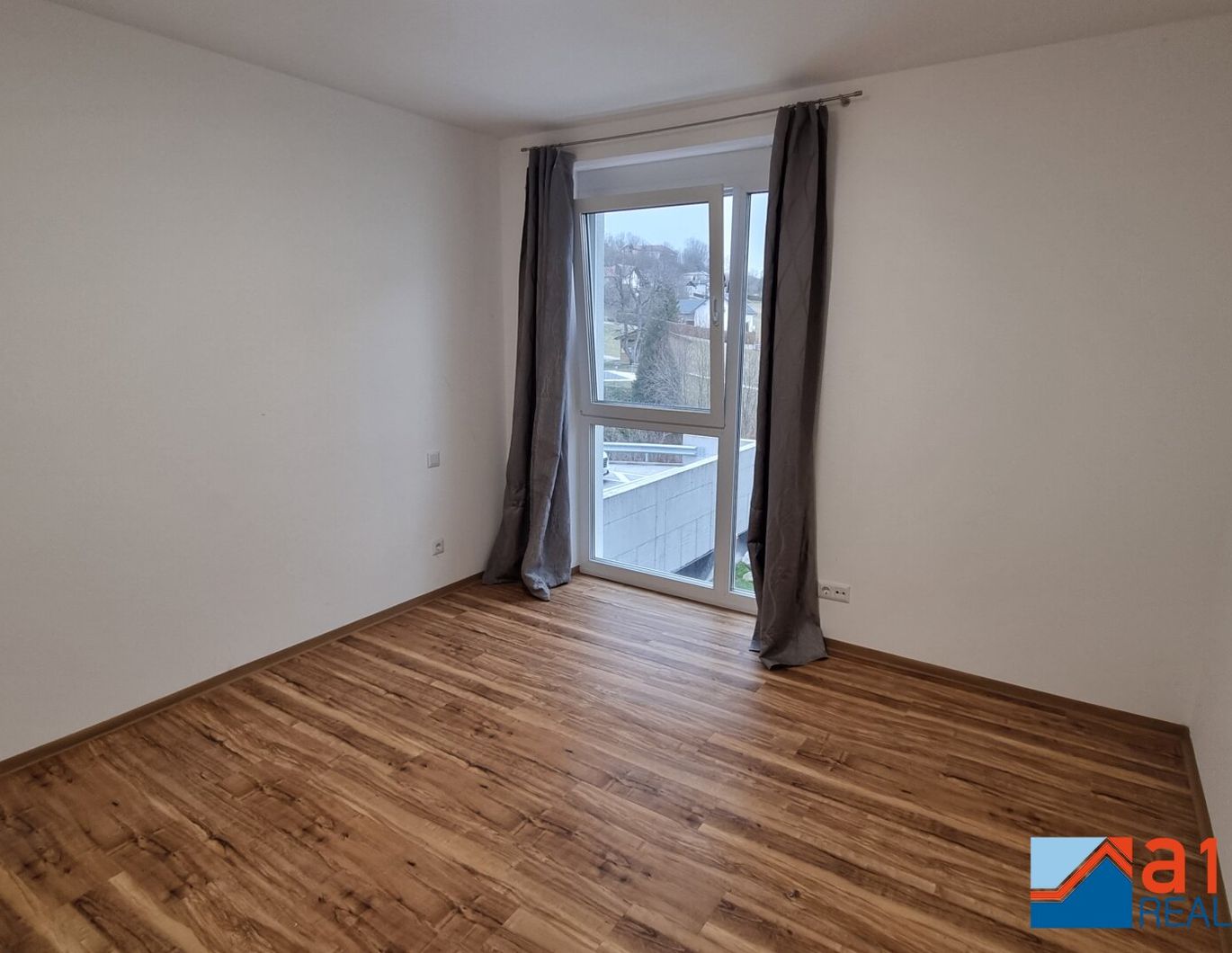 Schöne 2- Zimmerwohnung mit Balkon und Parkplatz!