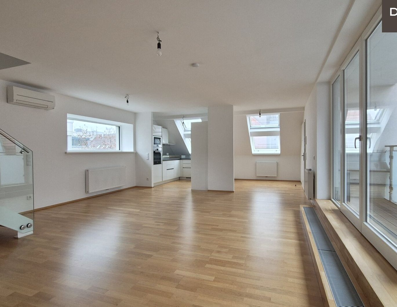 | DACHTERRASSE | AM DONAUKANAL | 4 ZIMMER |