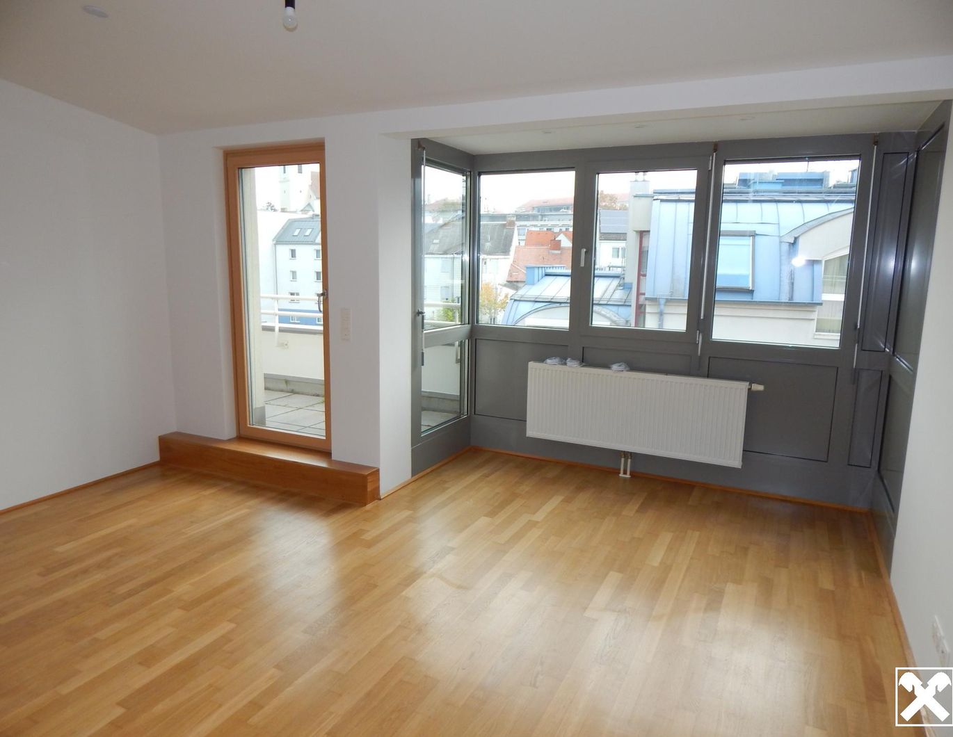 PROVISIONSFREIE, TRAUMHAFTE, SEHR GEPFLEGTE 2-ZIMMER-TERRASSENWOHNUNG IN TOPLAGE IM ZENTRUM