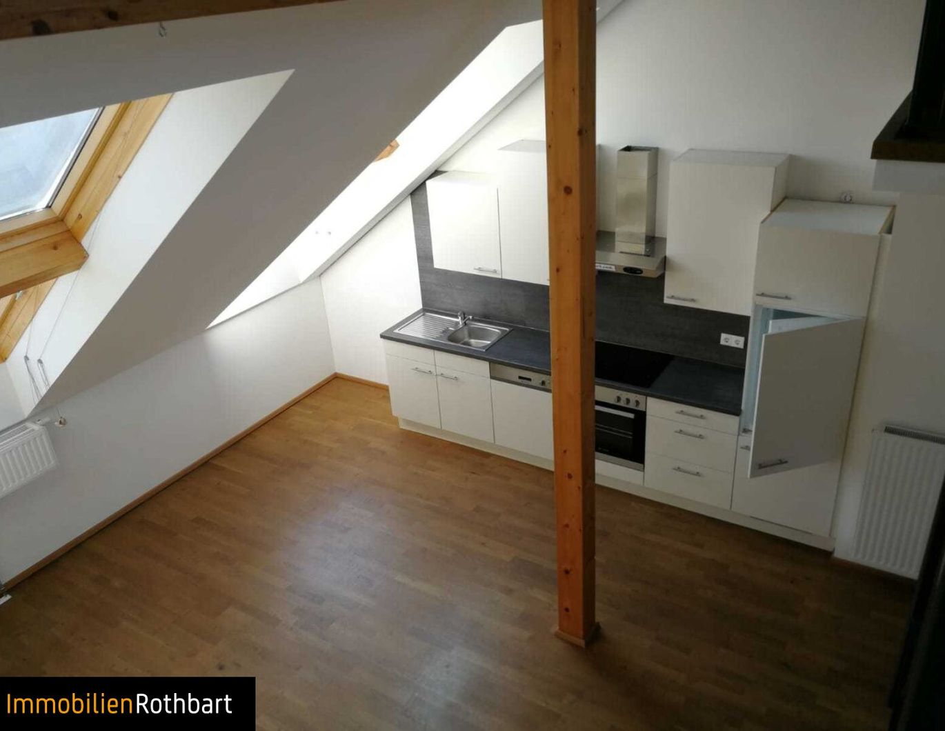 Dachgeschoßwohnung mit Galerie in bester Lage