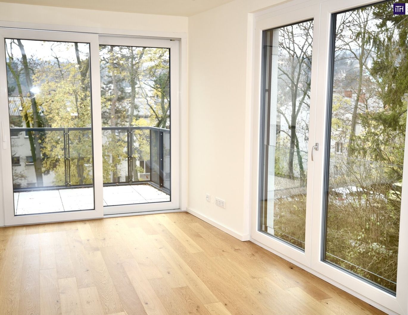 DG-Wohntraum am Schafberg ++ PROVISIONSFREI und SOFORT BEZUGSFERTIG ++ Smart Home ++ Fußbodenheizung & Kühlung ++ Durchdachter Grundriss ++ Hauseigene Tiefgarage
