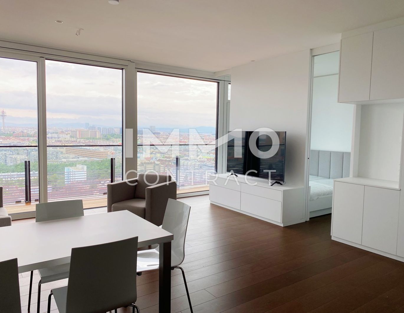 TrIIIple - ALL INCLUSIVE! 24. Stock - möbliertes Apartment in Wien - Modern, luxuriös, zentral