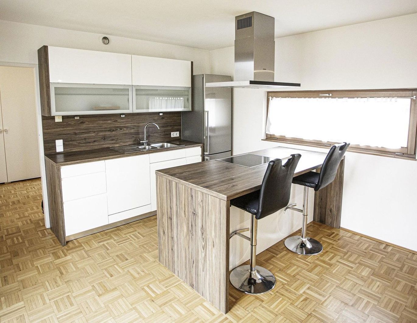 Naturnahe grüne Wohnung Linz Solarcity mit moderner Küche