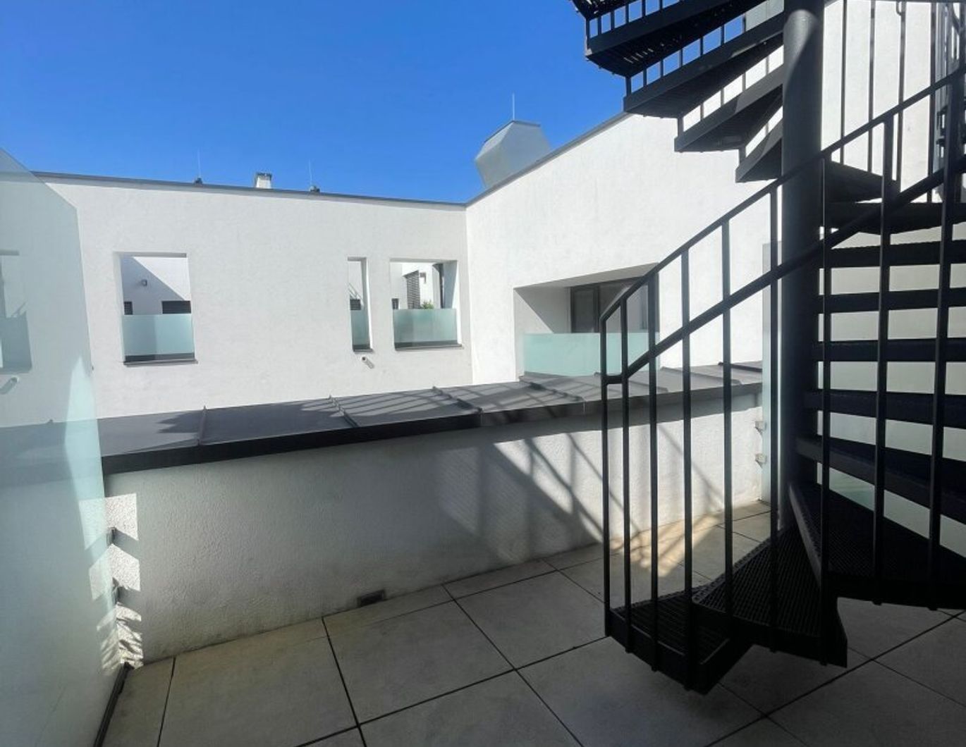 2-Zimmer Maisonette mit zwei Terrassen in den Promenaden Galerien