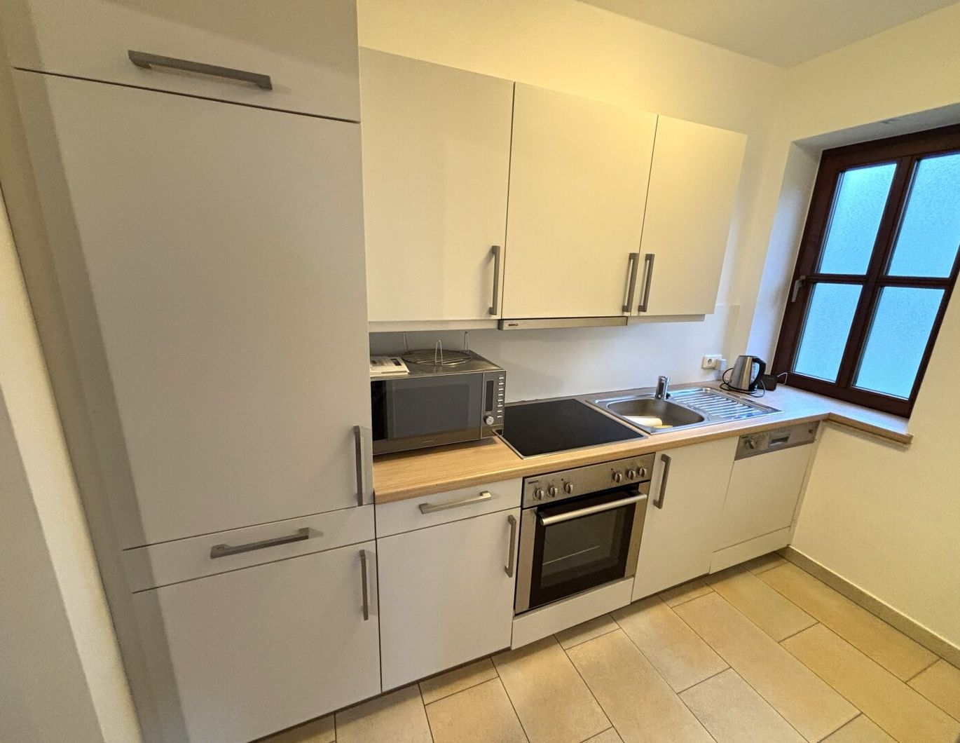 KLEIN ABER FEIN- 2-Zimmer Wohnung inkl Küche und TERRASSE