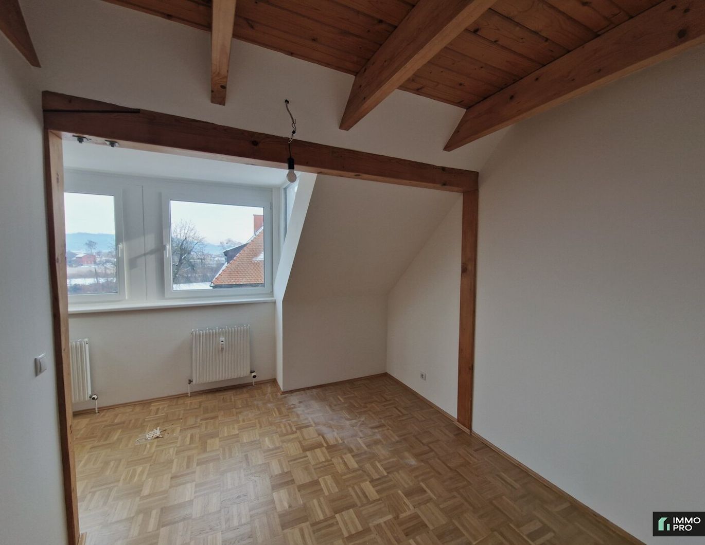 Generalsanierte, moderne 4-Zimmer-Maisonettewohnung inkl. Parkplatz - in Wildon! Die Sanierungsarbeiten sind noch nicht abgeschlossen!