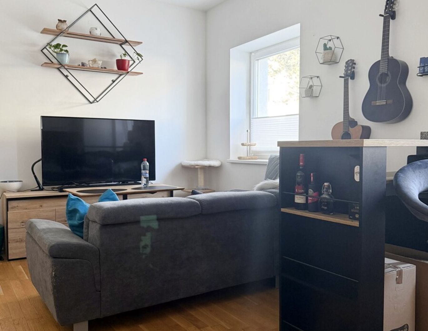 Tolle 2 Zimmer Wohnung mit Küche!