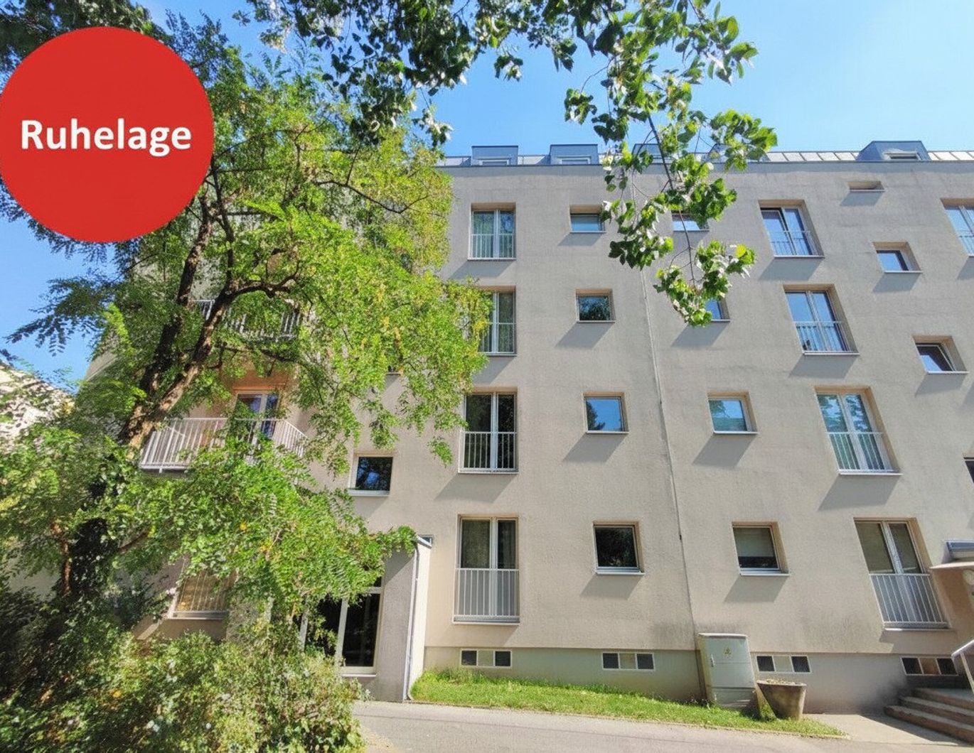 RUHELAGE - Balkon mit Blick ins Grüne