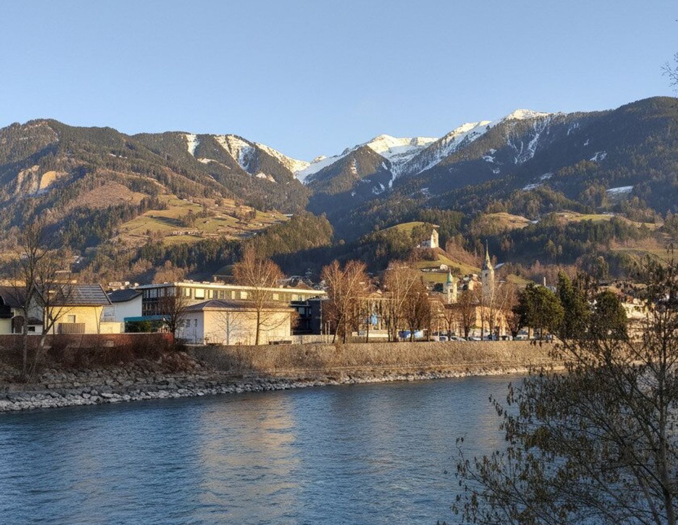 Schwaz: 3 Zimmer Wohntraum, ruhig und doch zentral gelegen