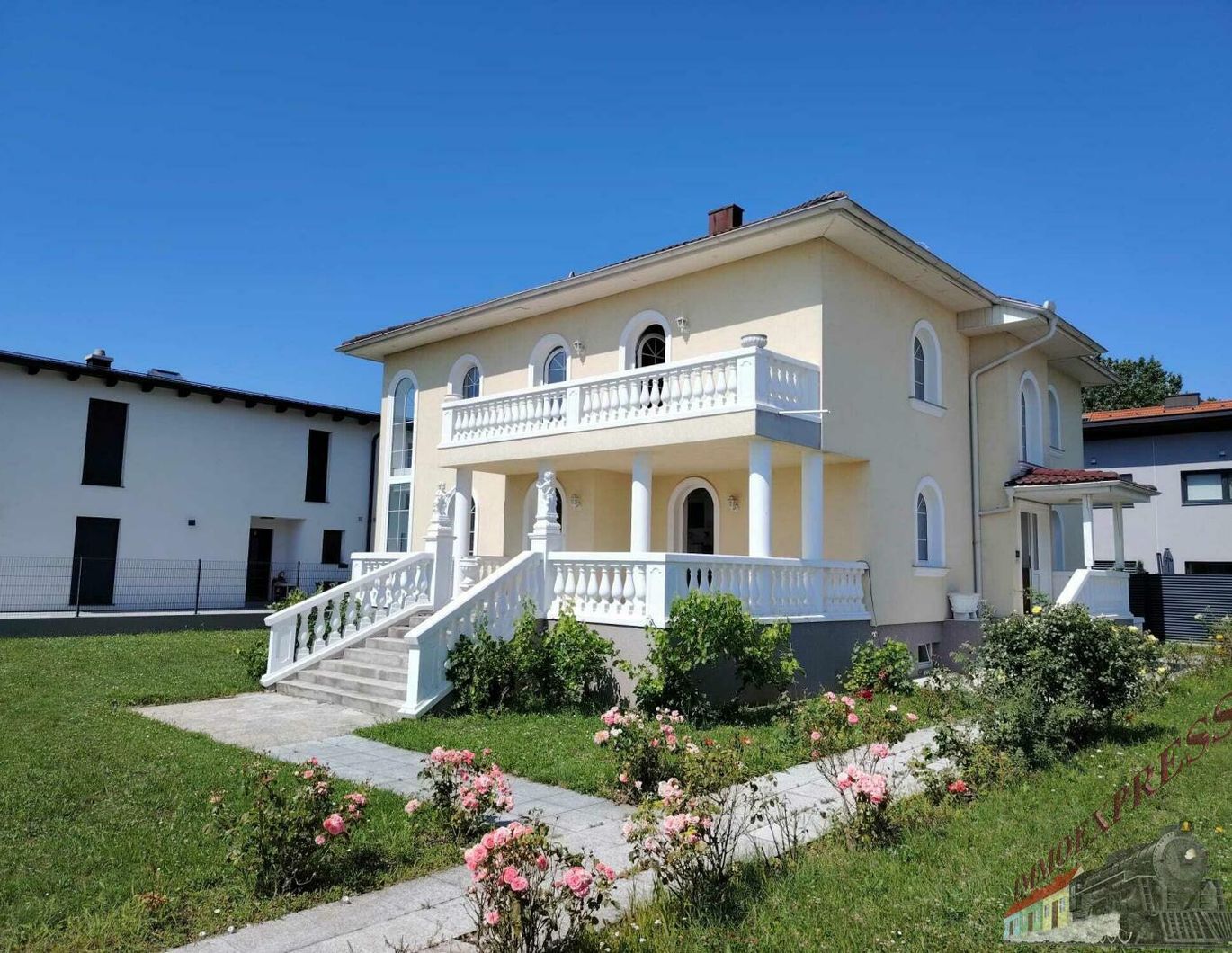 Villa in mediterranem Stil bietet viel Platz und ruhige Umgebung - 25min zur Stadtgrenze Wien!