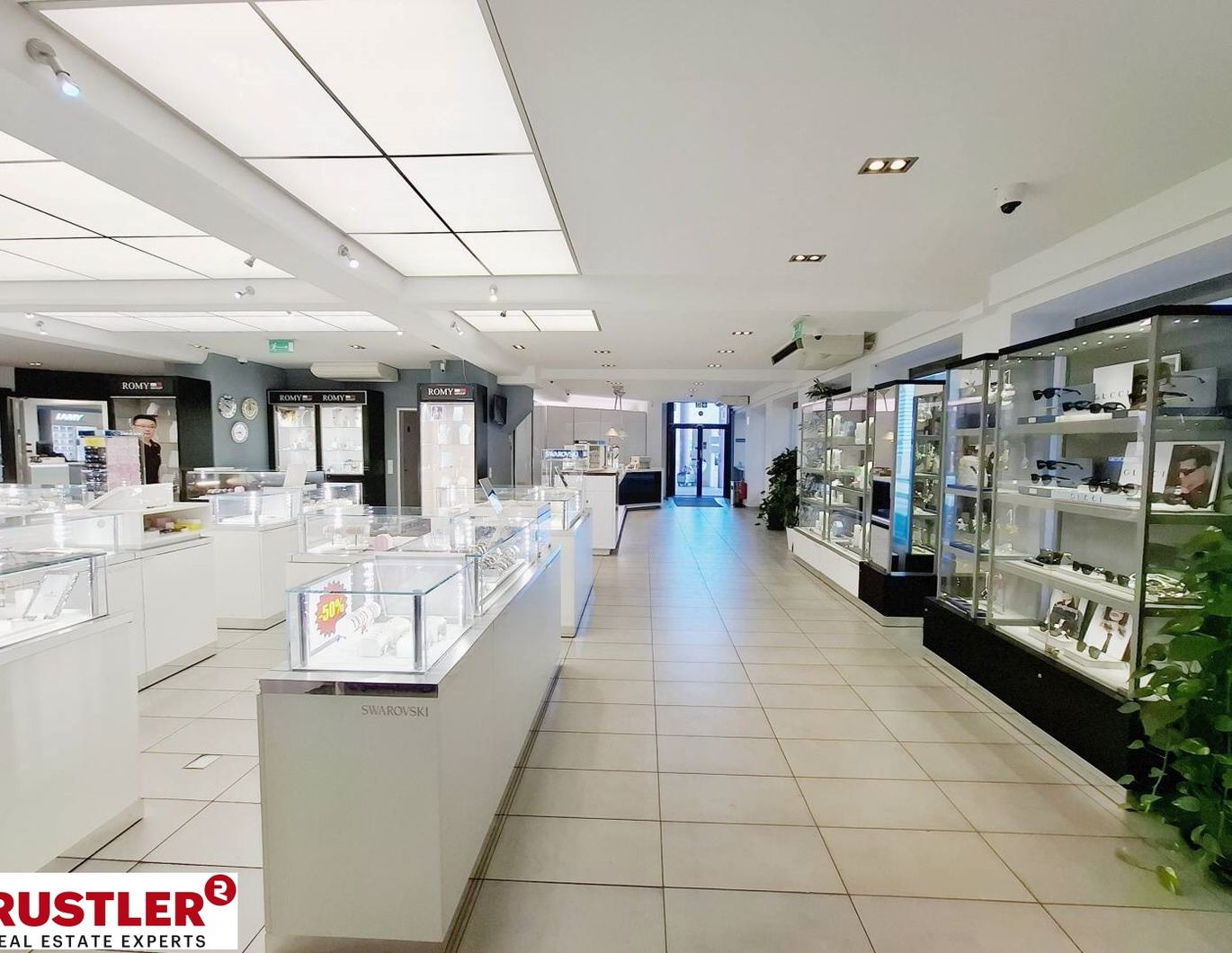 Erdgeschoß - Ecklage - 2 Eingänge - große Fensterflächen