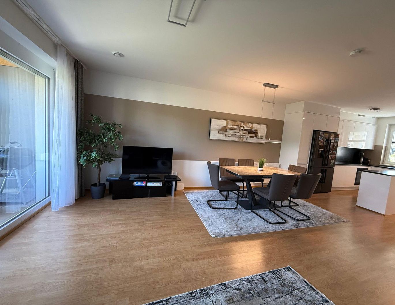 Privat Verkauf!! Modernes Zuhause mit Herz - teilmöbliertes Eckreihenhaus mit Gartenidylle in Krems