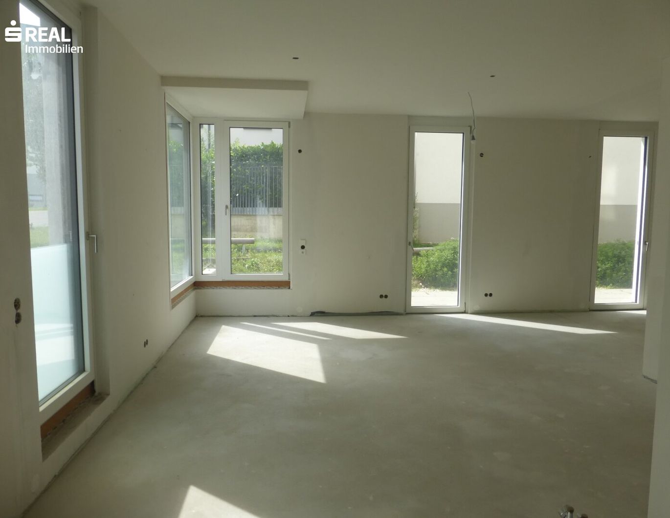 5-Zimmer-Wohnung - Homeoffice/Büro/Ordination möglich - 2 Eingänge - im attraktiven Wildgarten-Viertel - Provisionsfrei für Käufer:innen