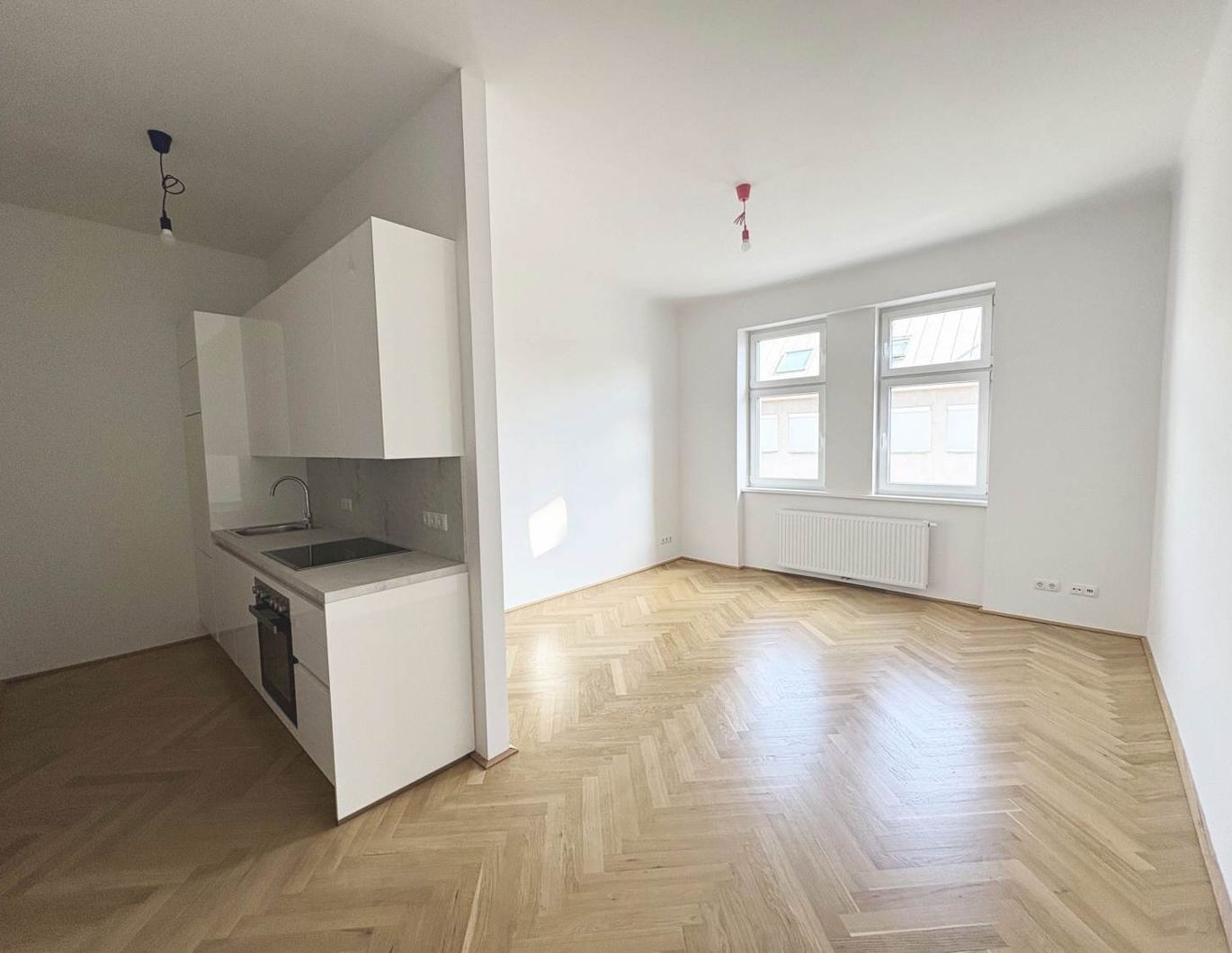 Erstbezug nach Sanierung - Moderne 1 Zimmer Wohnung im Altbau
