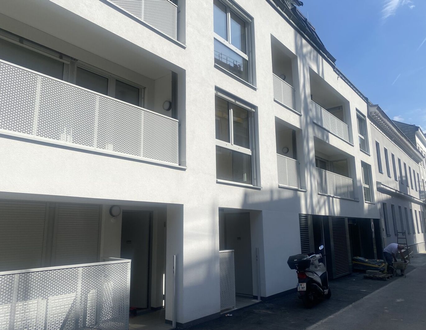 ERSTBEZUG 2 Zimmer Wohnung mit Terrasse und Garten - Ordination