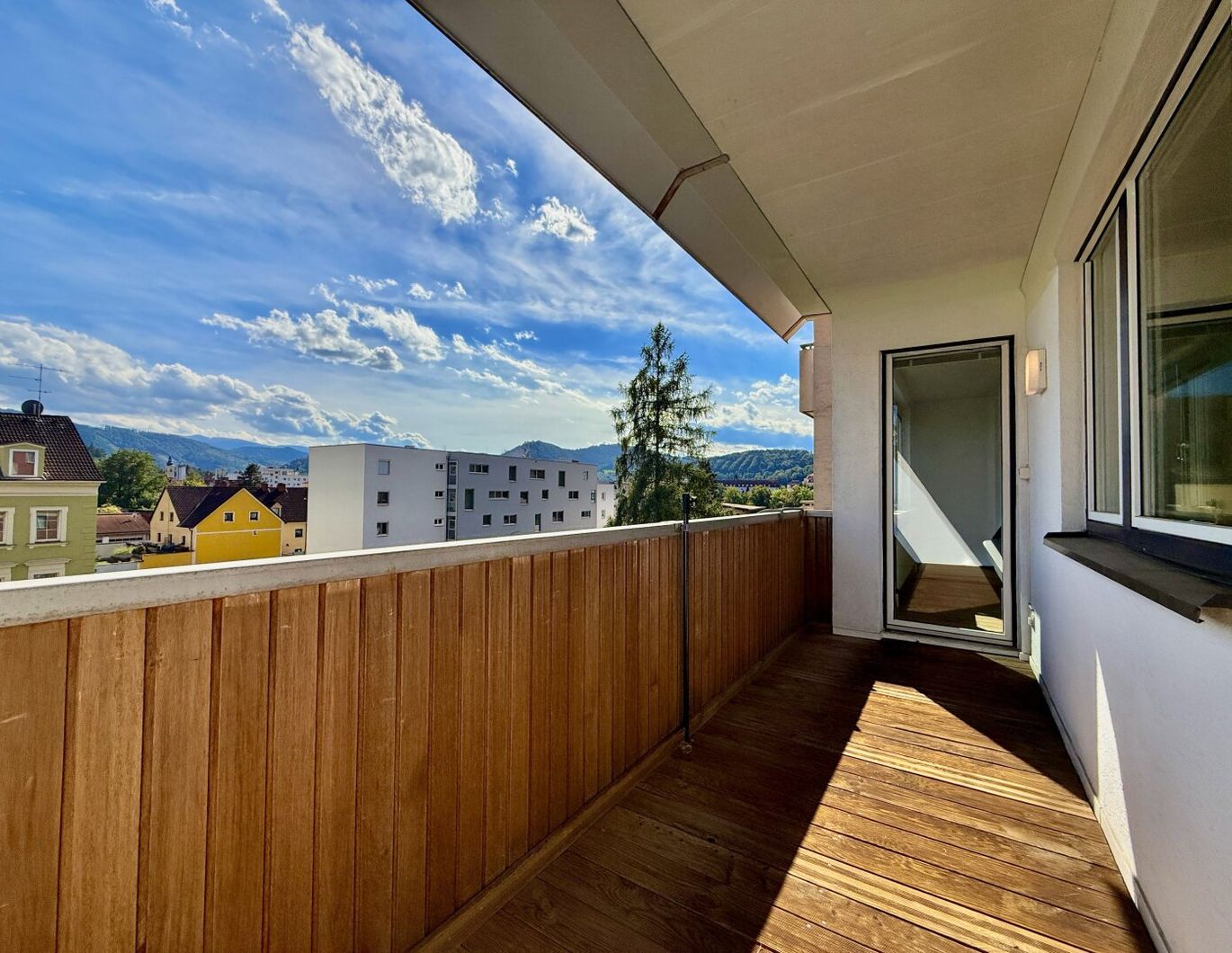 SONNIG & HELL I PROVISIONSFREI I LIFT I 3 ZIMMER I BAD MIT WANNE I LOGGIA I INNENHOFLAGE I PROJEKT WOHNEN I