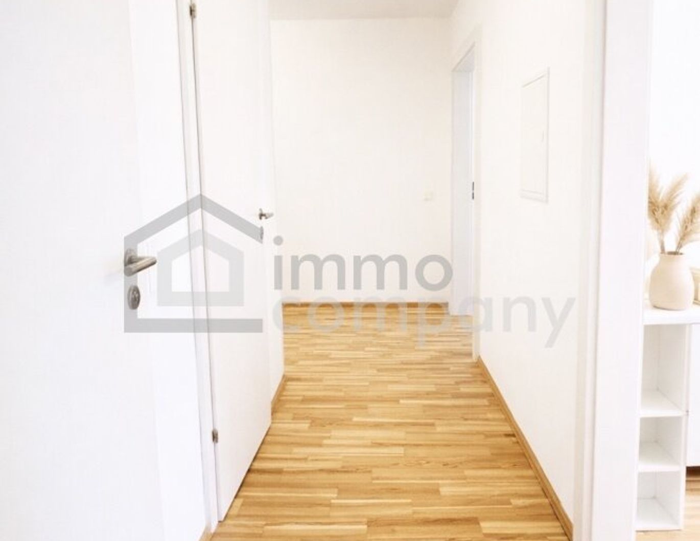 Stilvolle 3-Zimmer-Wohnung! Balkon! Garagenplatz! 21.Bezirk. U1 und U6, Schnellbahn.