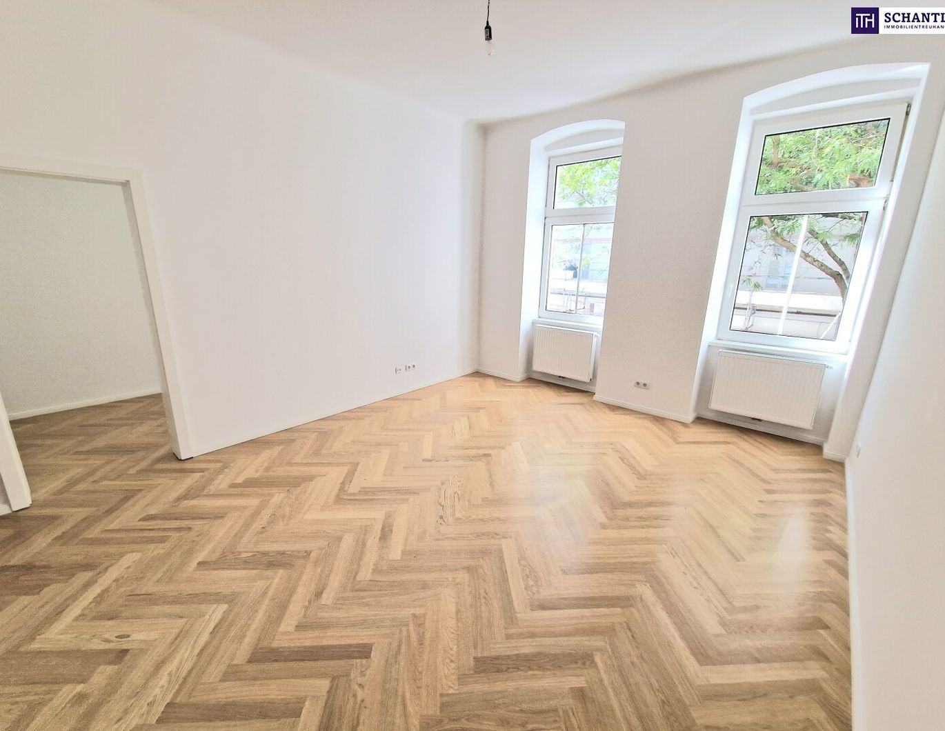 Altbauflair neu entdeckt: Liebevoll sanierte 2-Zimmer-Wohnung mit moderner Ausstattung und bester Infrastruktur +Traumhaftes Altbauhaus + Überzeugen Sie sich selbst!
