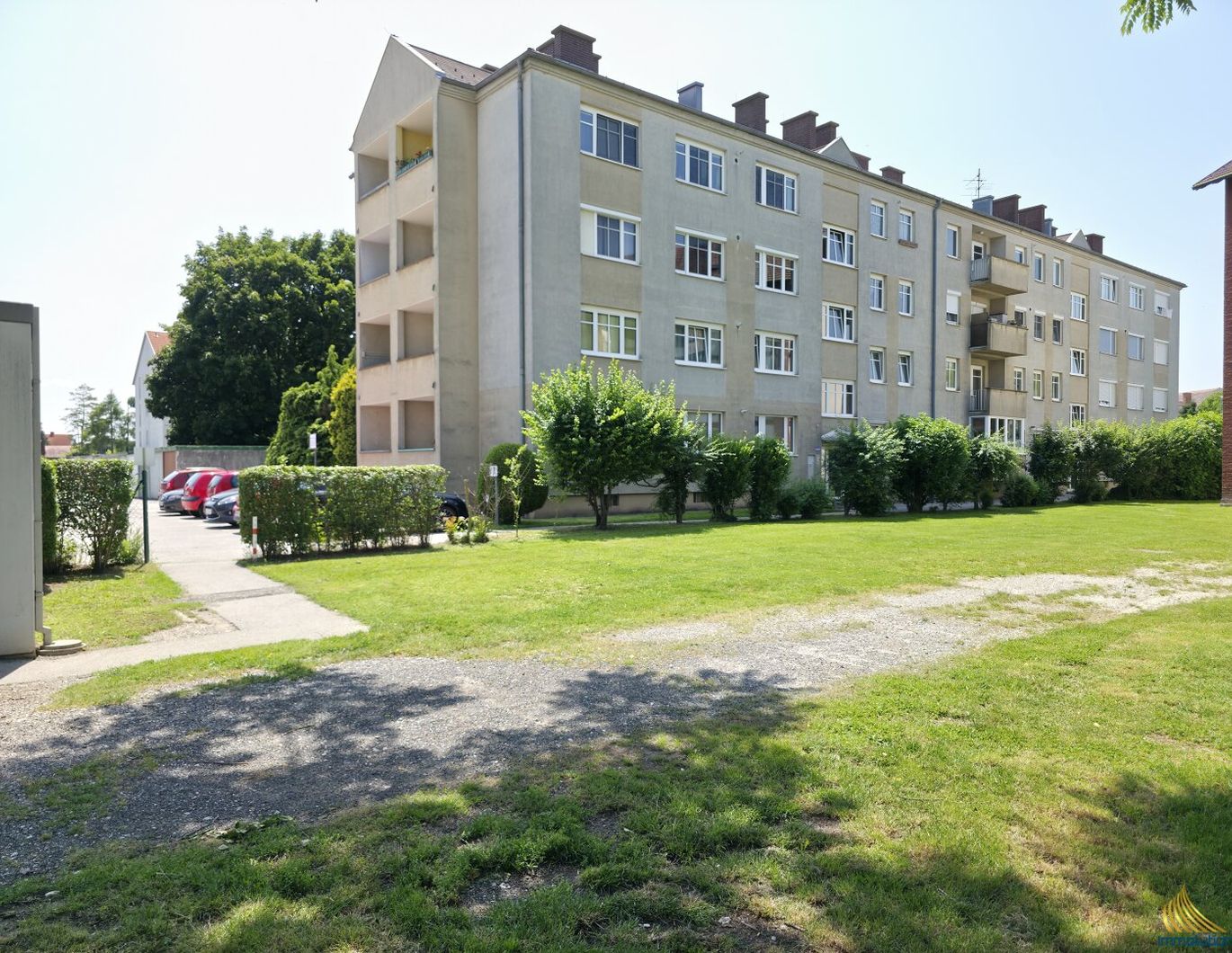 Helle 3-Zimmer-Wohnung mit 2 Loggien - 700m zum Neufelder See !