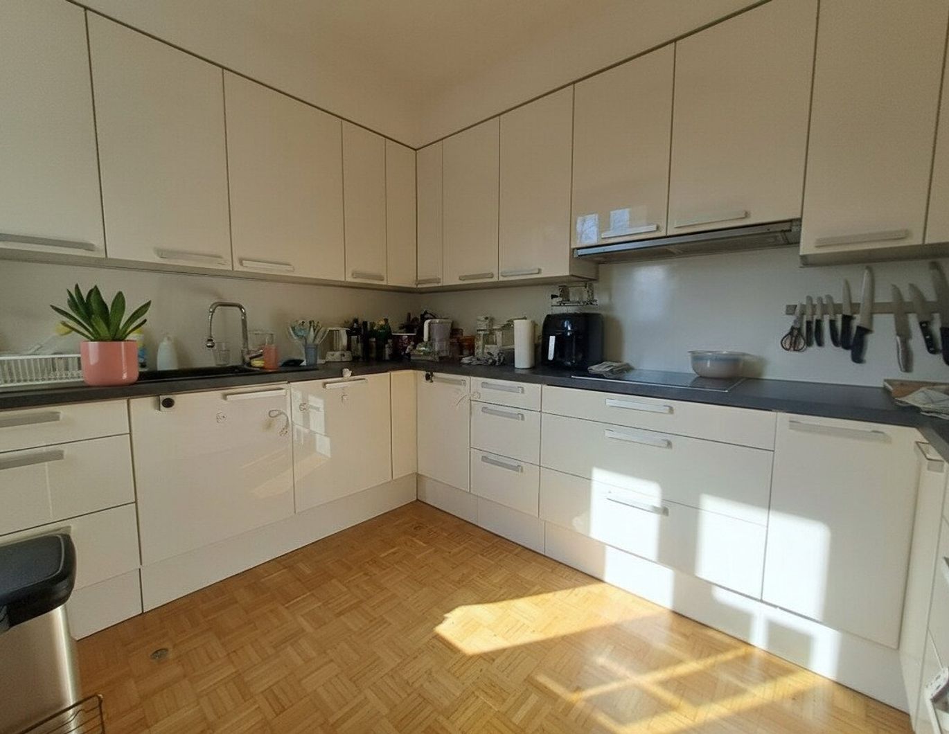 St. Peter! 5+ Zimmerwohnung mit 2 Terrassen und Tiefgarage in der beliebten Terrassenhaussiedlung Graz!