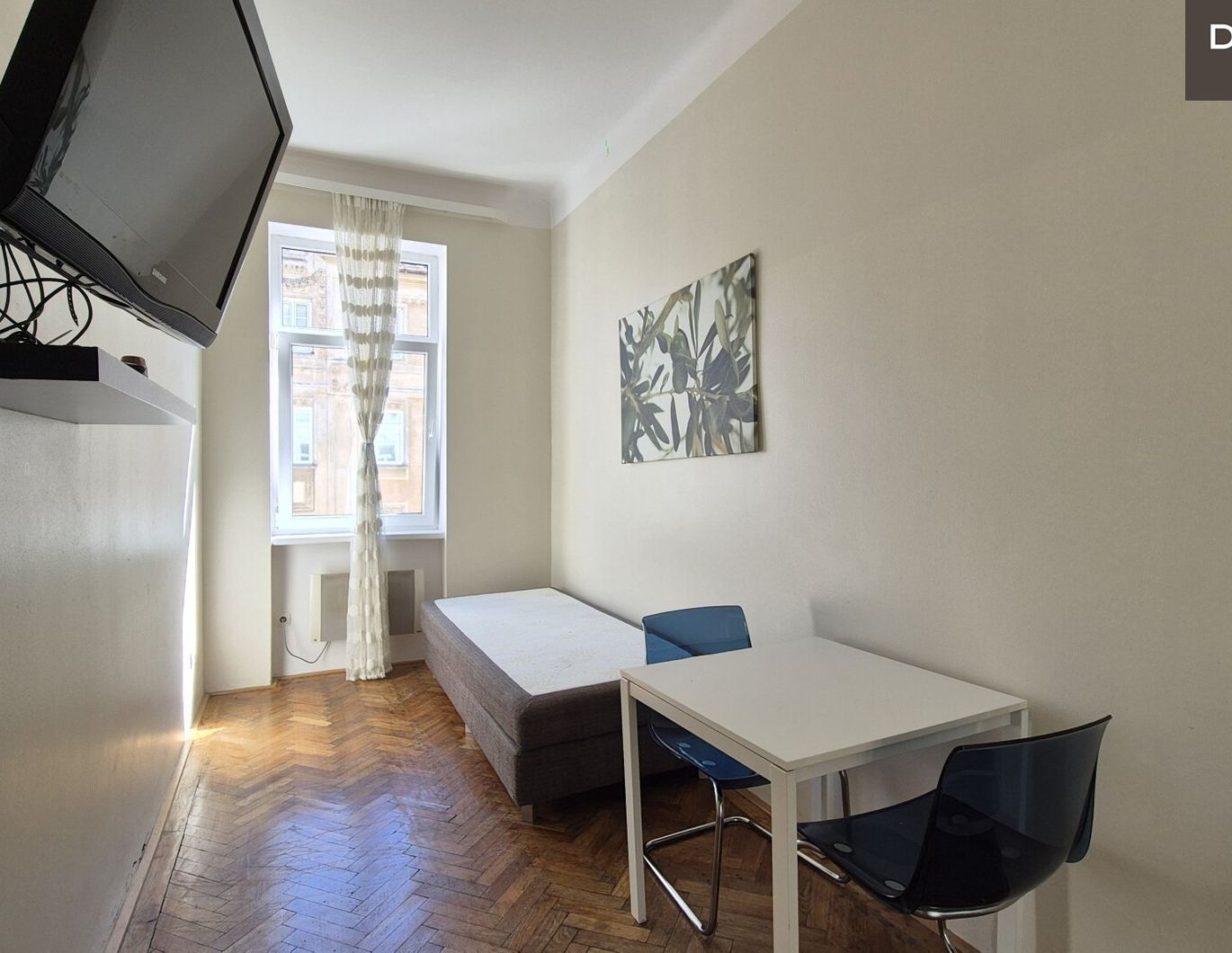 | WOHNUNGEN MIT VIEL POTENTIAL | U-BAHN NÄHE | ALTBAU |