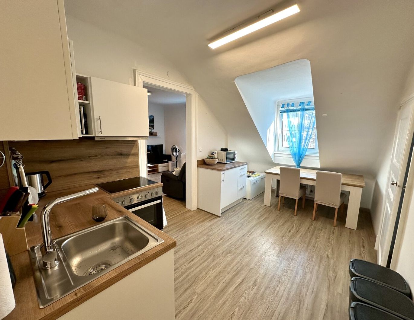 WG-Tauglich! Großzügige, perfekt aufgeteilte und möblierte 2-Zimmer-Wohnung mit extra Küche im Grazer Bezirk Eggenberg - Provisionsfrei!