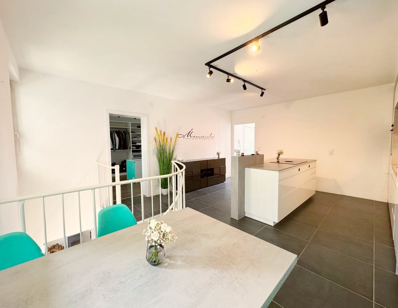 EXKLUSIVE MAISONETTE MIT TRAUMTERRASSE IN KALSDORF - WOHNEN AUF ZWEI EBENEN MIT STIL, CHARME UND KOMFORT!