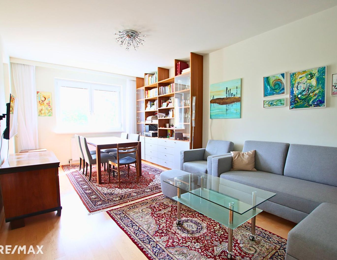 WOHNEN MIT STIL! Hochwertig eingerichtete 2 Zimmer Wohnung am Stadtrand von Baden