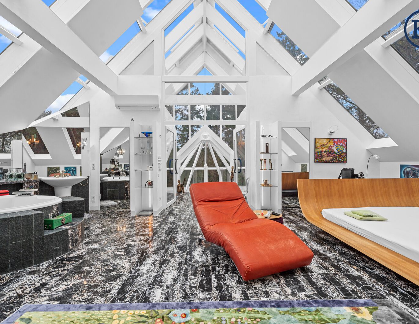 Wo die Seele ihr Zuhause findet: Ein Kunstwerk zwischen Wald und Wien