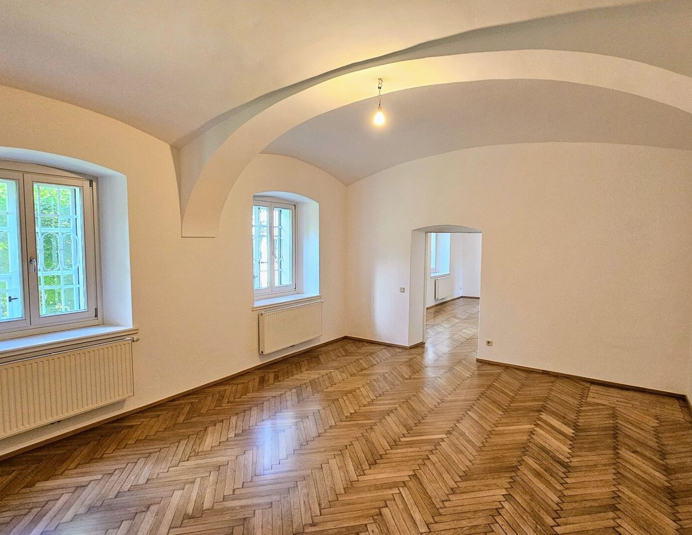 Stilwohnung in historischem Altbau!