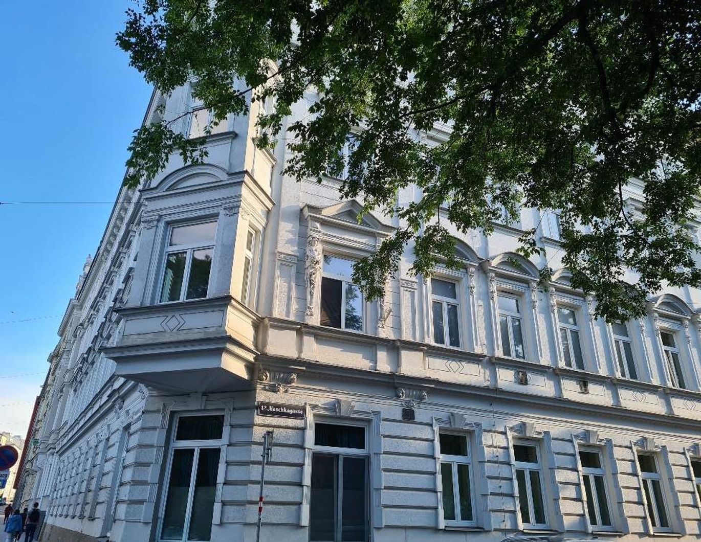 Ankommen und wohlfühlen: Traumhafte DG-Maisonette mit  Galerie & Sonnenterrasse!