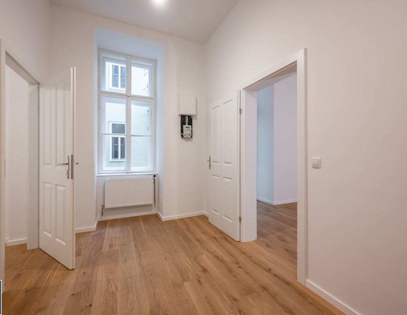 ruhige, sanierte 2 Zimmer Wohnung mit Balkon in den Innenhof nähe Augarten/Prater ~ Fugbachgasse 7