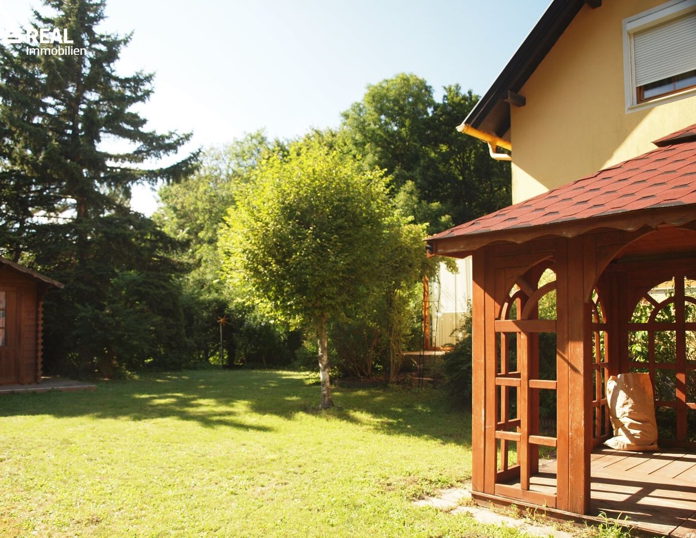 Zuhause mit Waldblick!