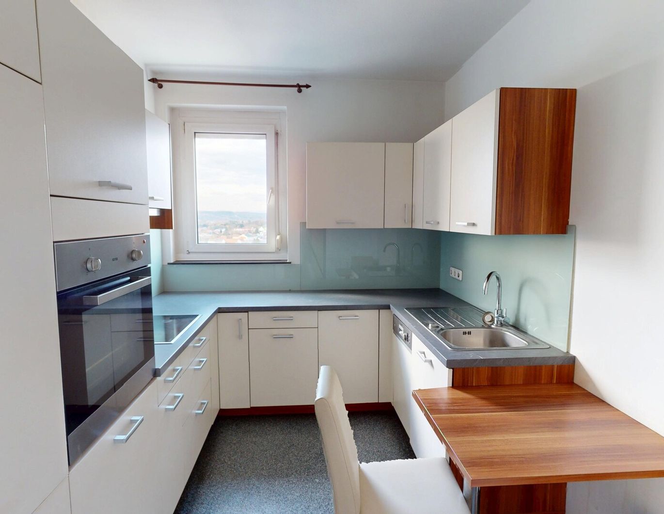 Geräumige Wohnung mit tollem Fernblick im Zentrum von Oberwart !