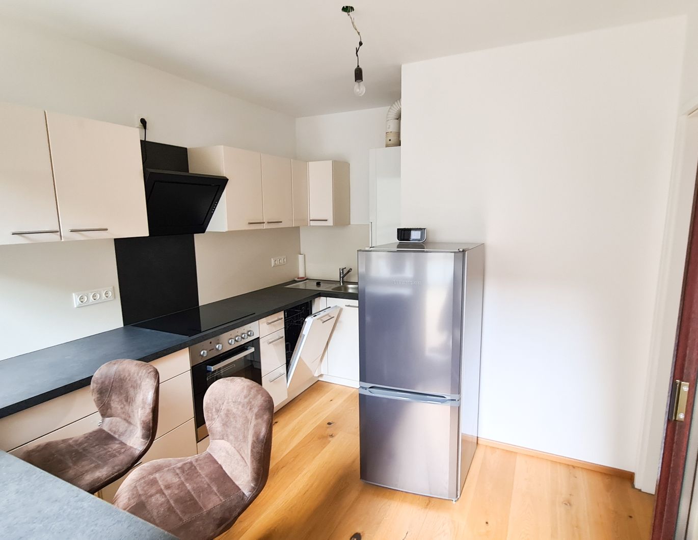 2-Zimmer-Neubauwohnung mit großer Terrasse & Wintergarten