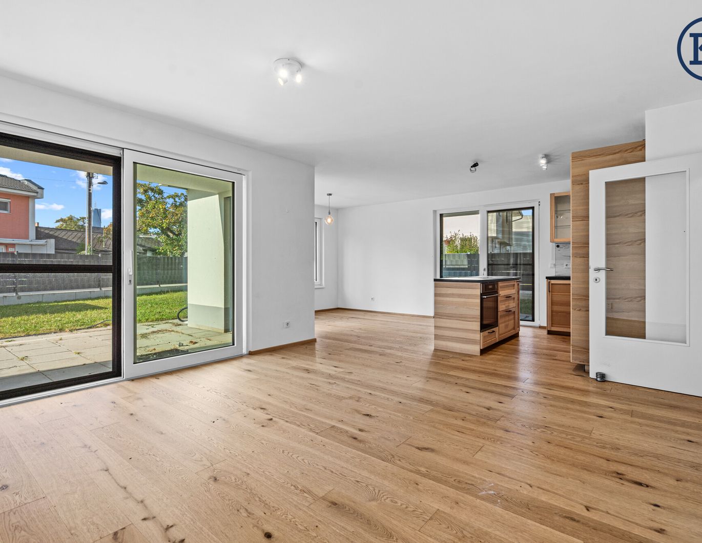 Traumhafte Gartenwohnung in Top-Lage nahe UNO City - Sofort beziehbar!