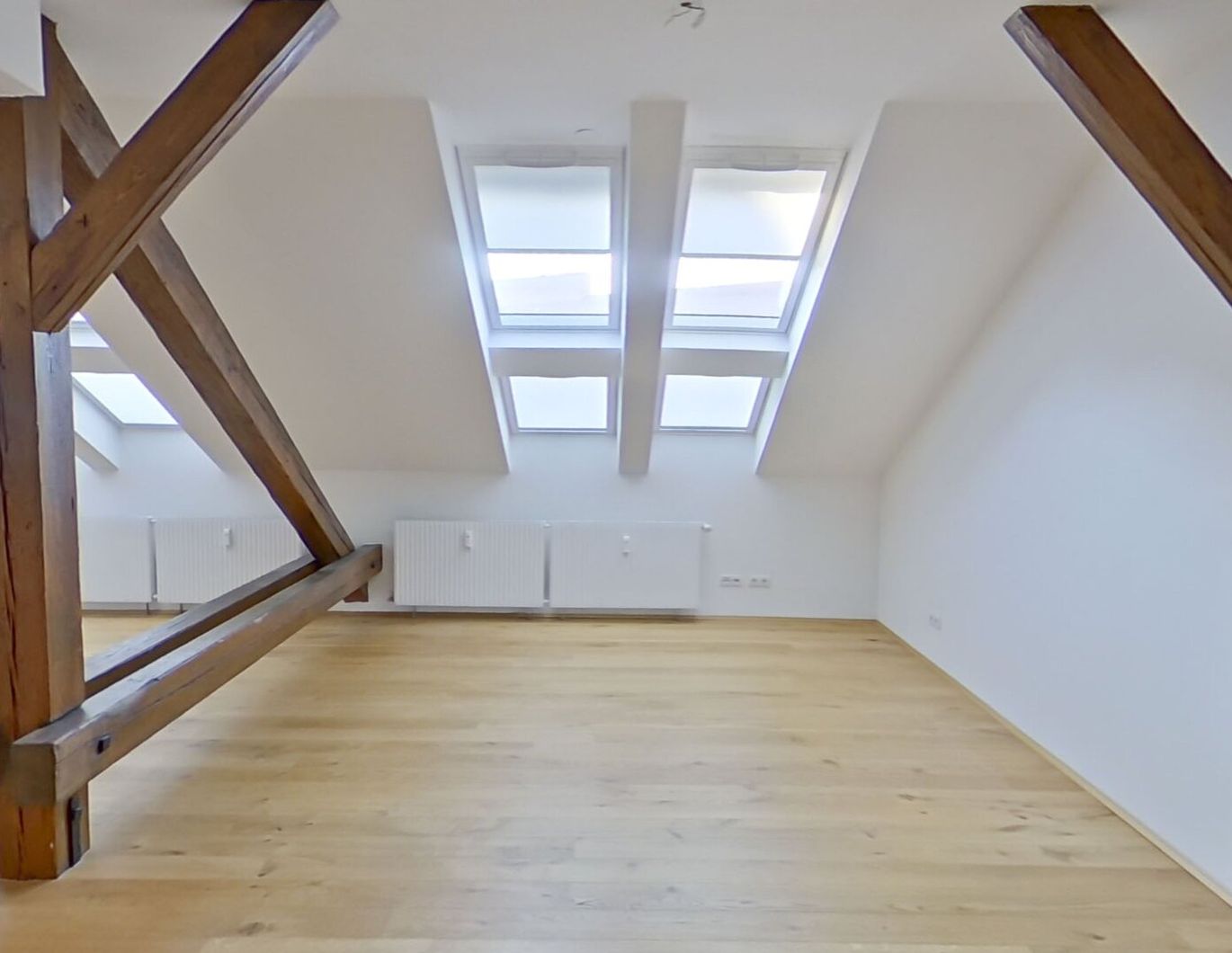 Helle 2-Zimmer-DG-Wohnung im Herzen von Graz