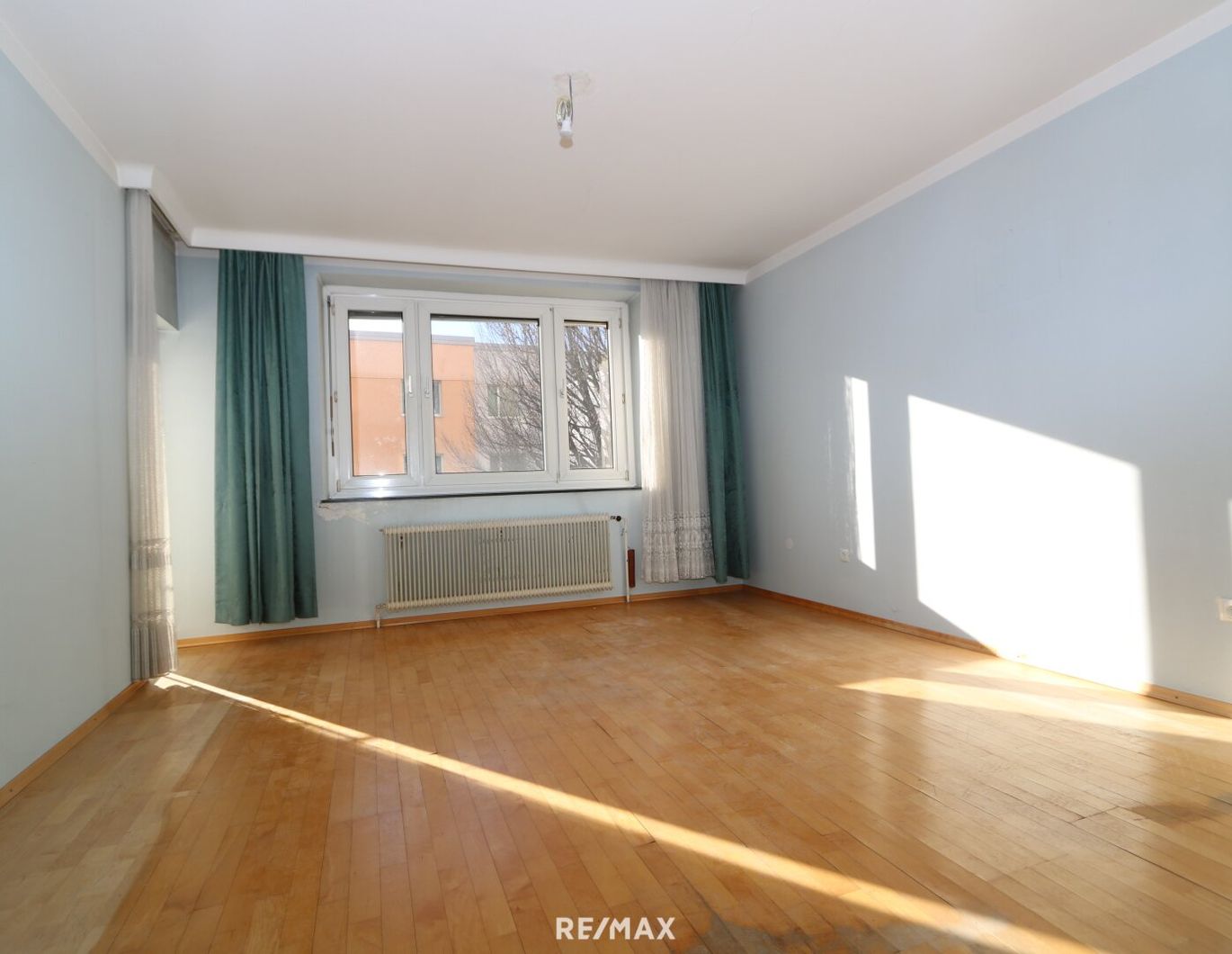 Barrierefreie und ruhige Wohnung mit viel Charme fußläufig zum Grünbachplatz