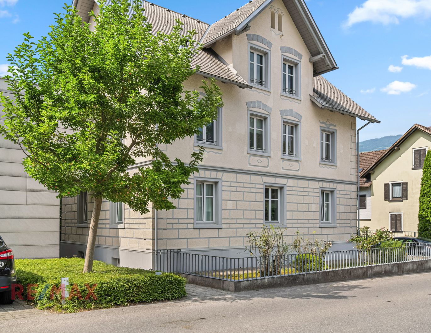 Mehrgenerationenhaus mit vier komfortablen Wohnungen